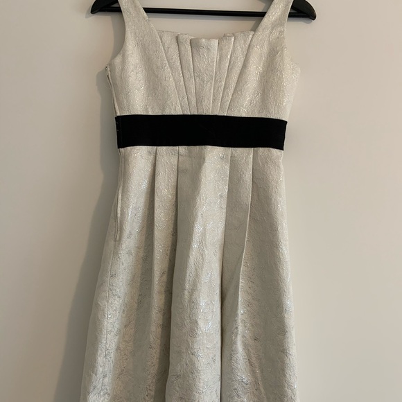 2 for $25 Max & Cleo dress, Cute & Elegant! - Picture 2 of 4